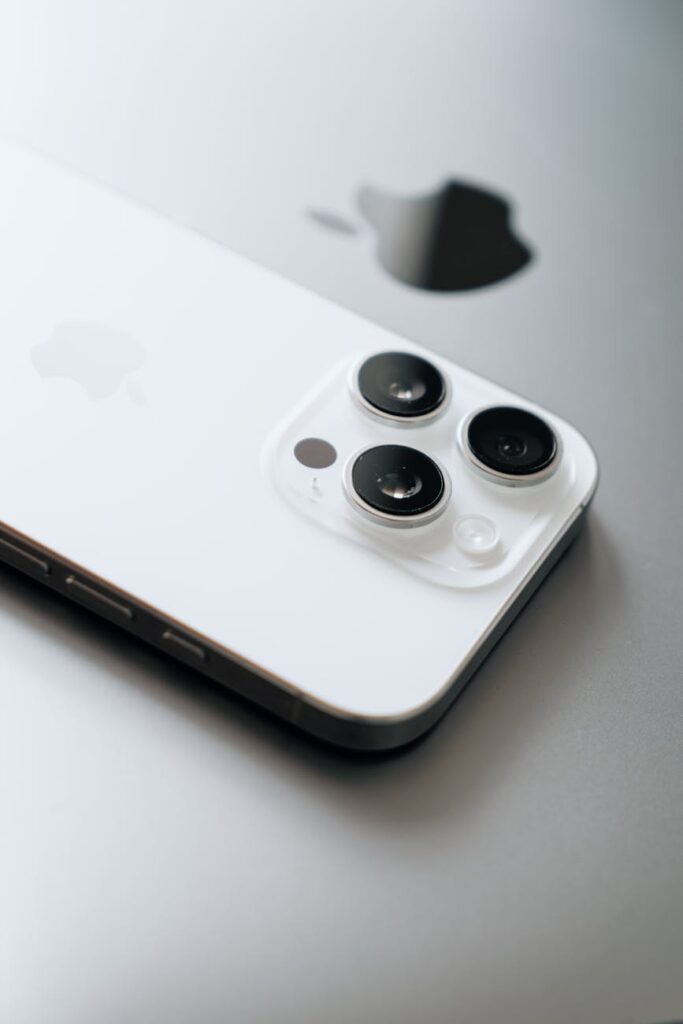 iPhone 16e self service repair apple